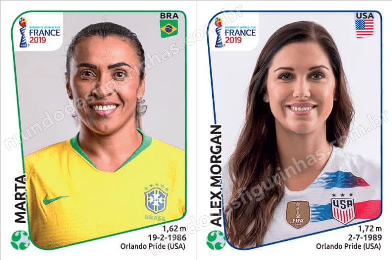 Detalhe da figurinha do álbum da Copa Feminina 2019, das jogadoras Marta e Alex Morgan, sem o peso das atletas.