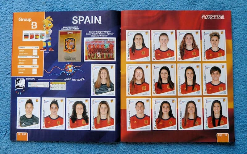 Figura 36 – Páginas 18 e 19, a seleção da Espanha