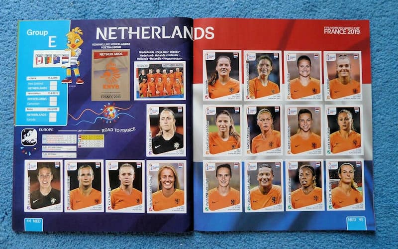 Figura 49 – Páginas 44 e 45, a seleção da Holanda