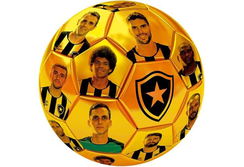 Figura gigante do Botafogo.