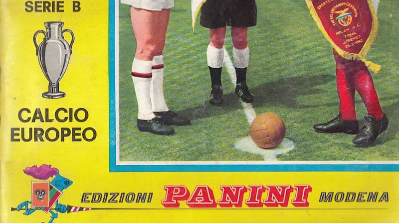 El escudero apareció por primera vez en el logotipo de Panini, en la portada del álbum de 1966-67.